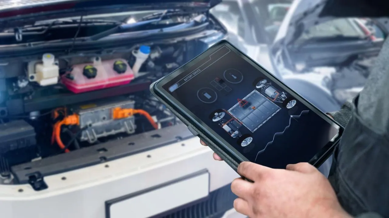 second hand electric car karidte samay kya check karna chahiye