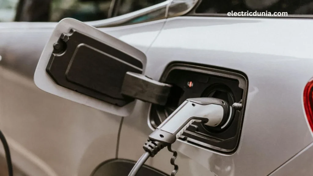 Fast Charging की सुविधा ओर चार्जिंग टाइम